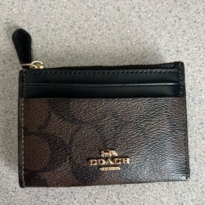 Coach Signature Brown and Black Card Wallet